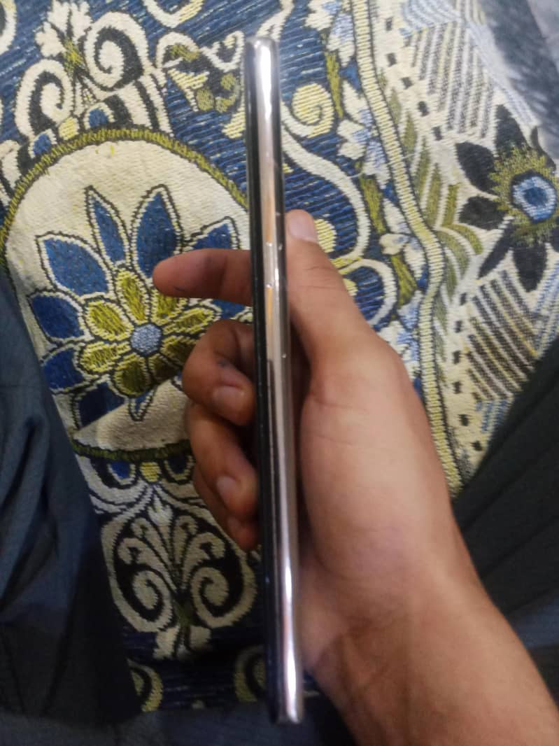 Samsung Mobile Note 8 3
