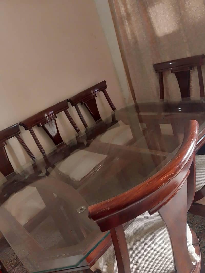 dining table and chairs 0