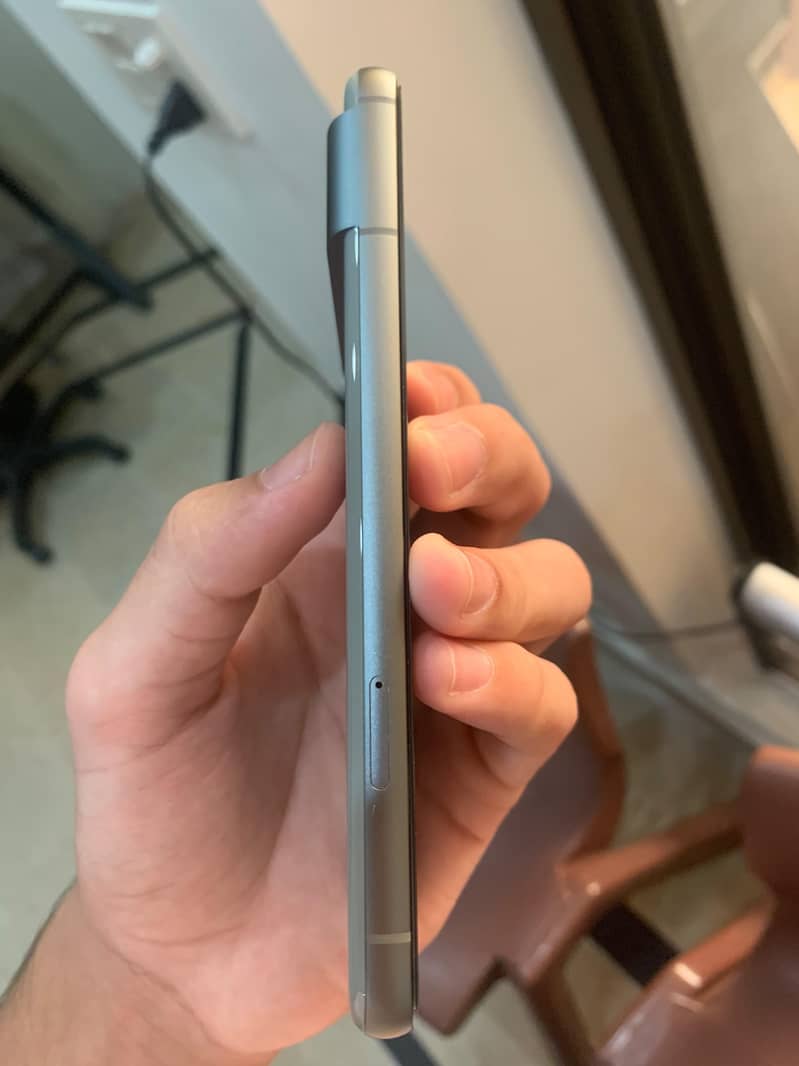 Google Pixel 8 3