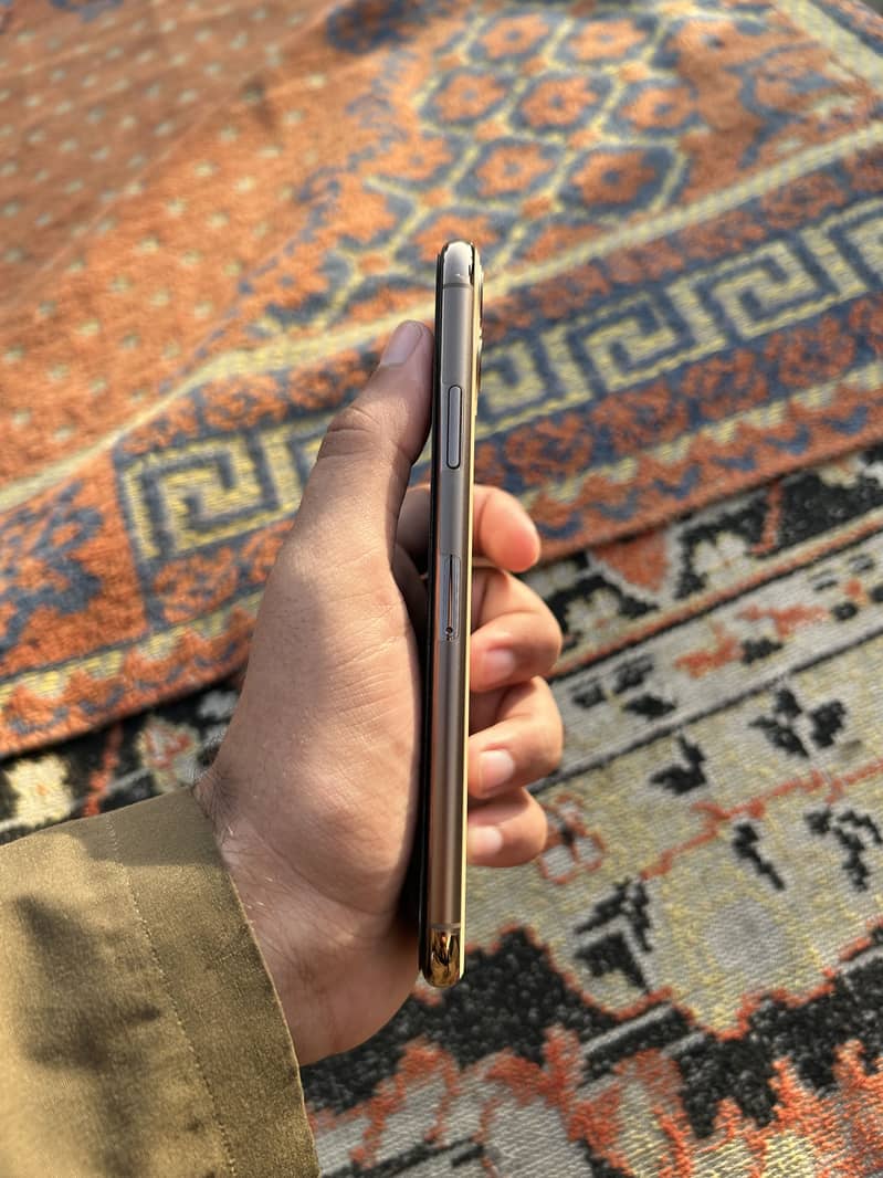 Iphone 11 pro max 3