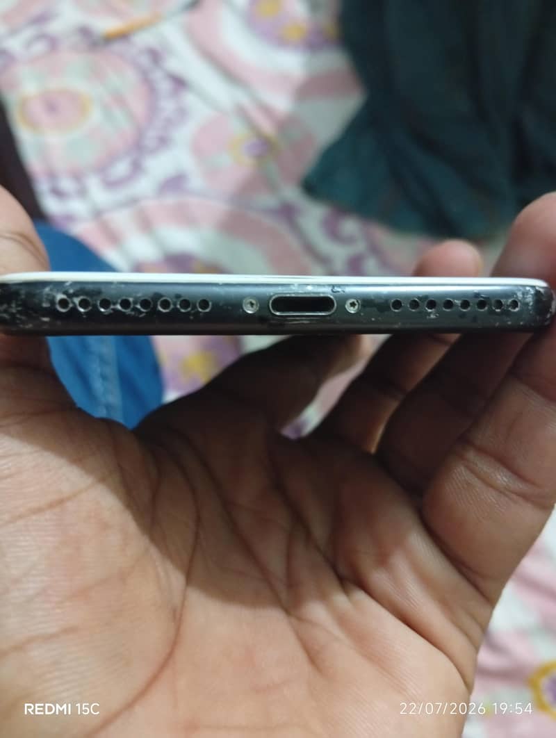 Apple iPhone 7 Plus 4