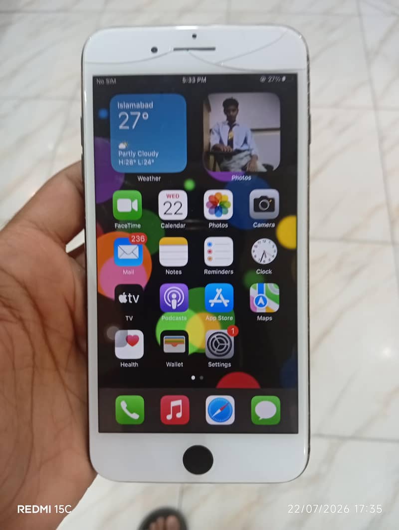 Apple iPhone 7 Plus 6