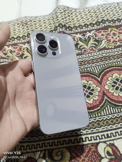Apple iPhone 15 Pro