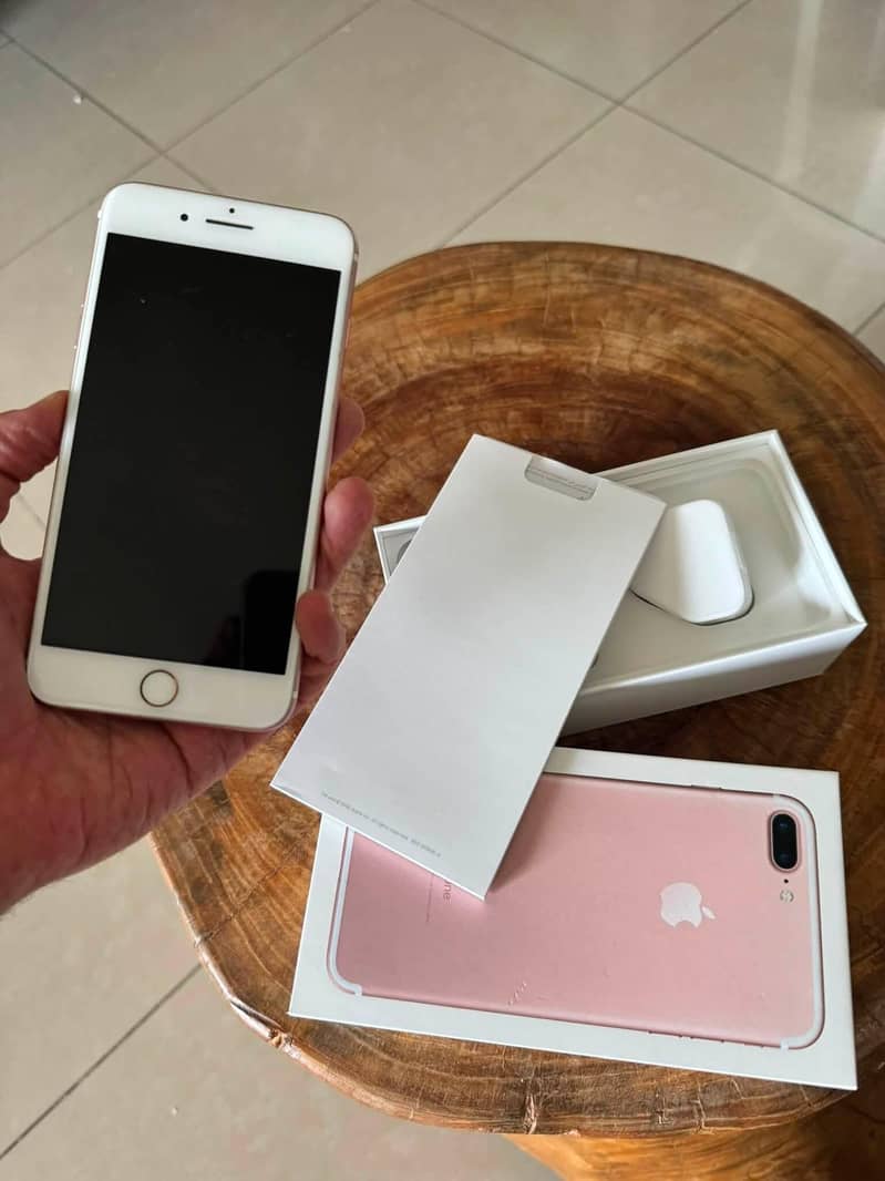 Apple iPhone 7 Plus 1