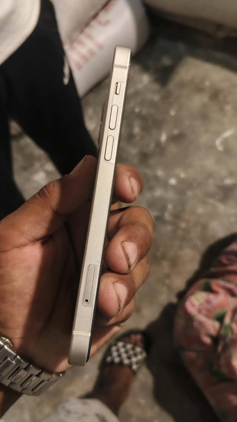 Apple iPhone 12 1