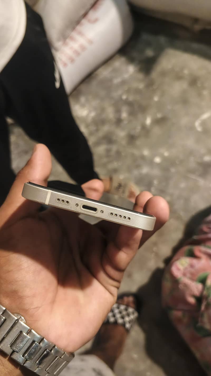 Apple iPhone 12 2