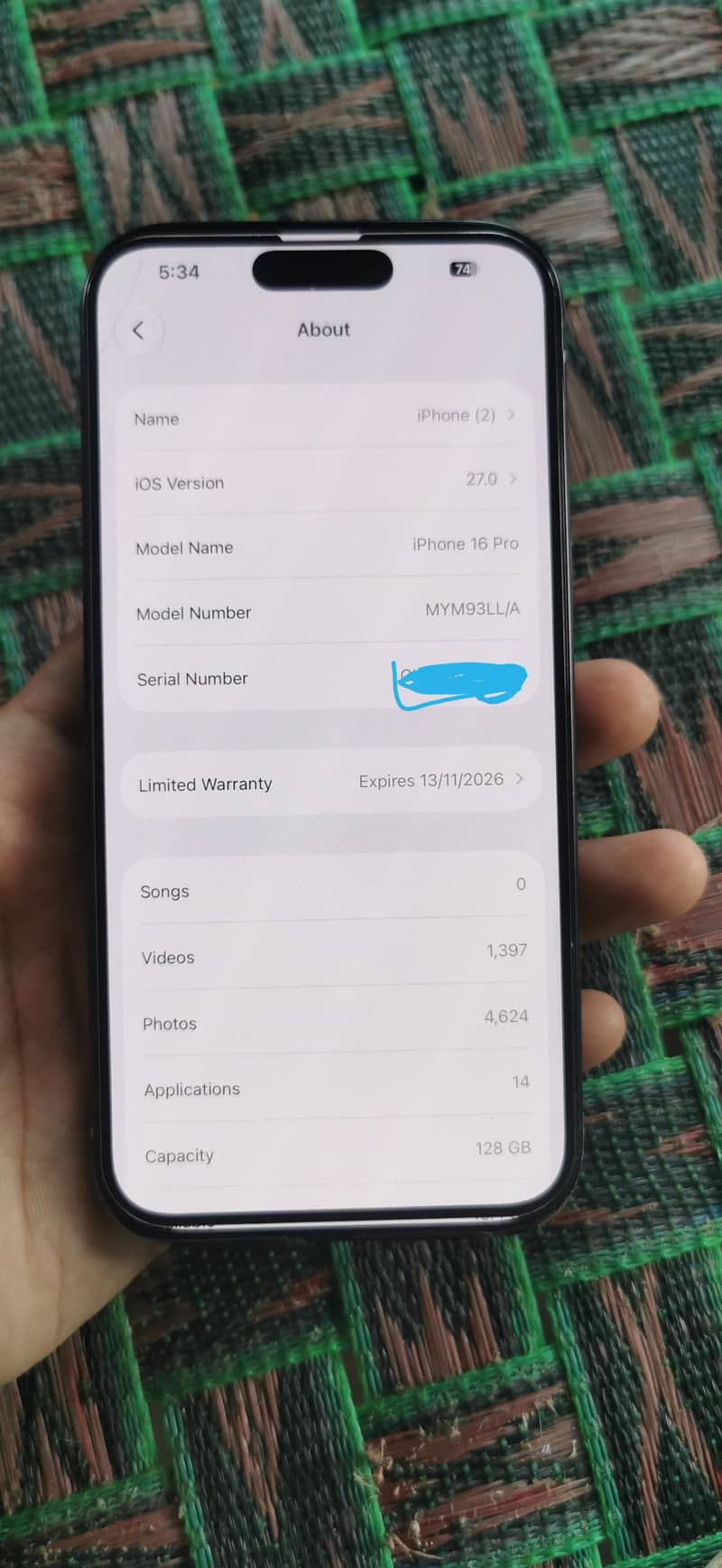 Apple iPhone 16 Pro 1