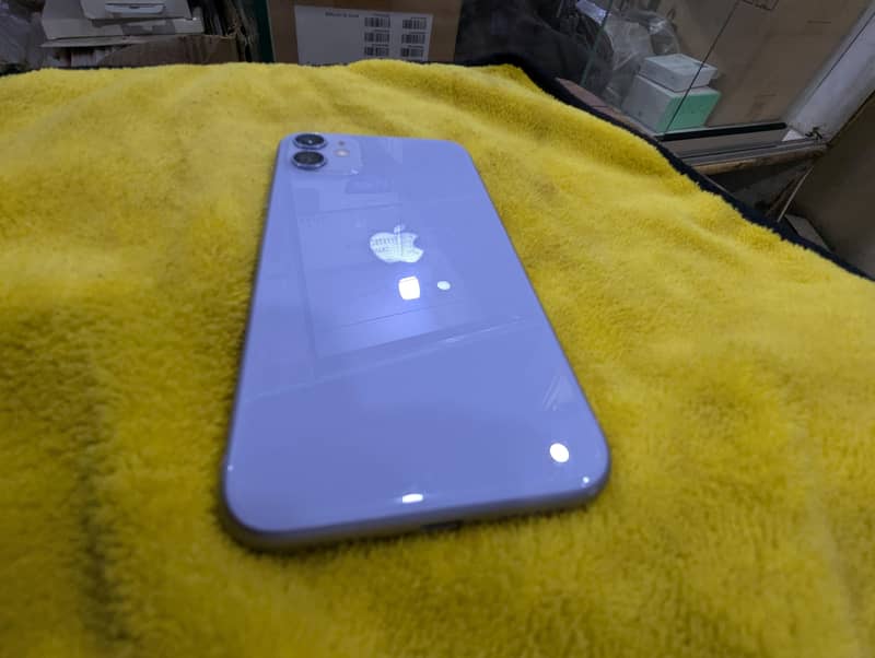 Apple iPhone 11 0