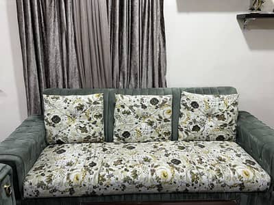 Luxury 5 Seater Designer Sofa Set  – Excellent Condition