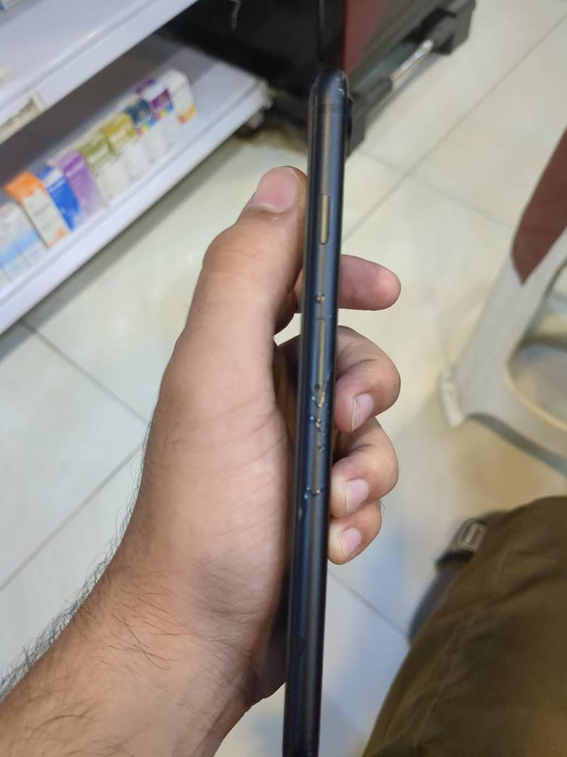 Apple iPhone 7 Plus 2