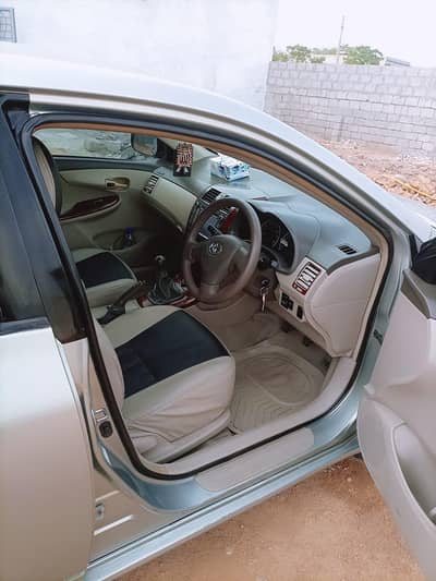 Toyota Corolla GLI 2011