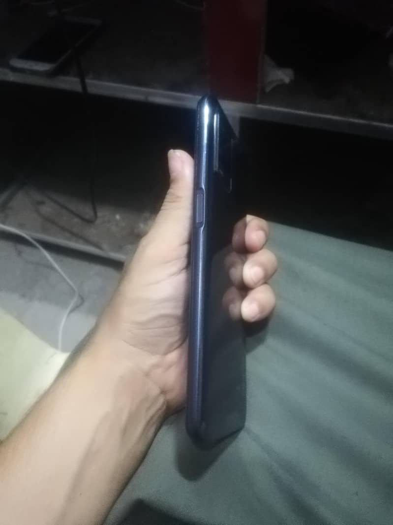 OPPO A54 4
