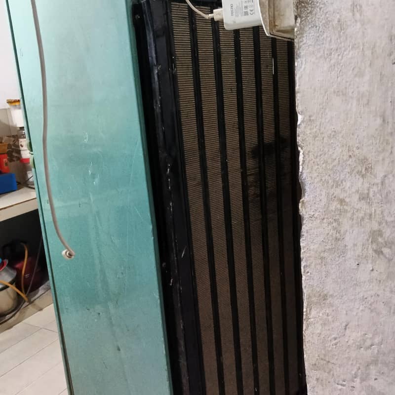 Medium size fridge 3
