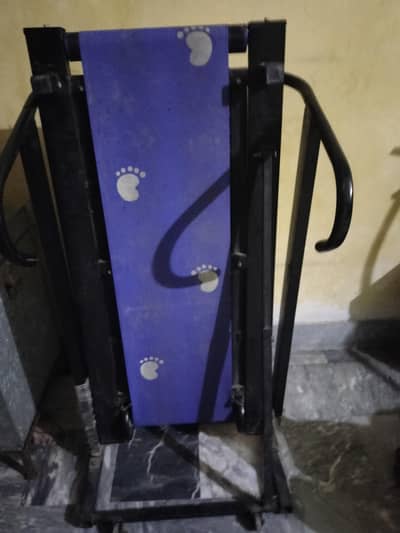 treadmill for sell manually content my WhatsApp 03077066214
