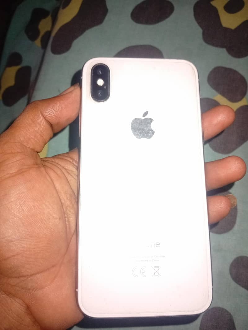 Apple iPhone X 0