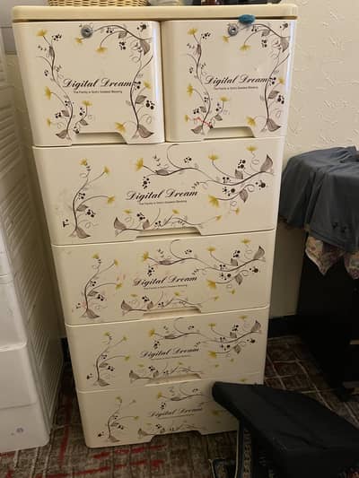 Wardrobe for sale 10/10