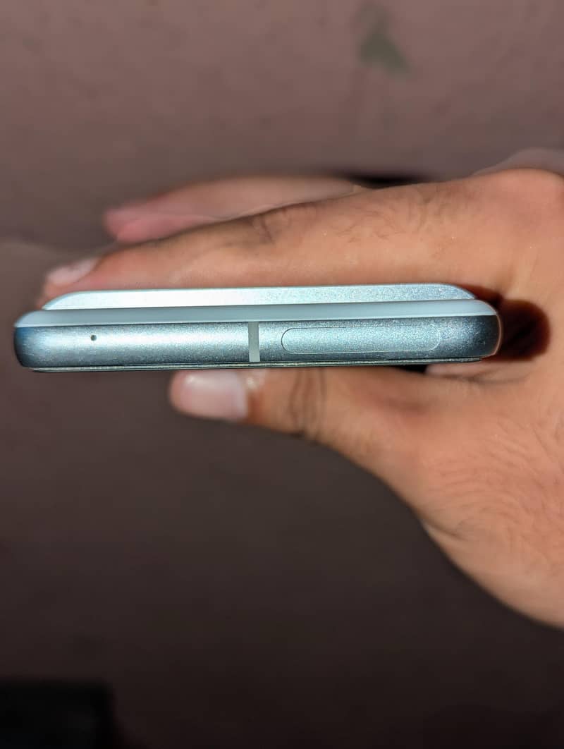 Google Pixel 7 5