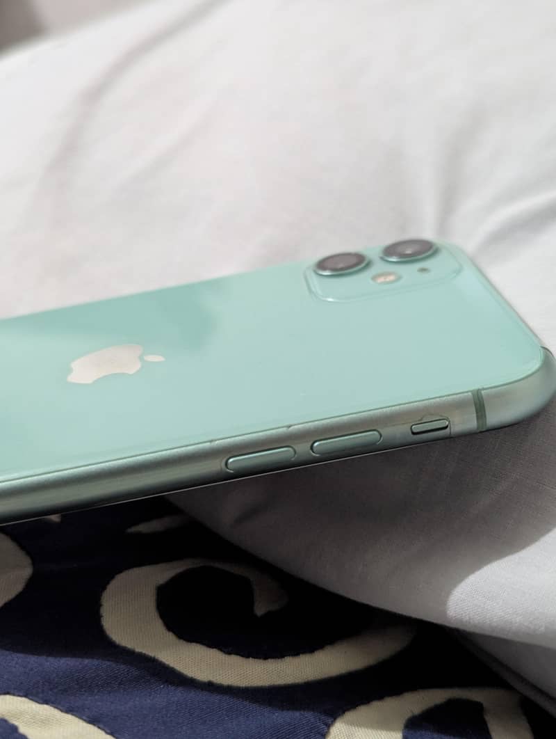 iphone 11 3