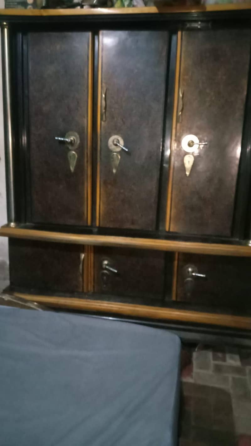 safe almari 2