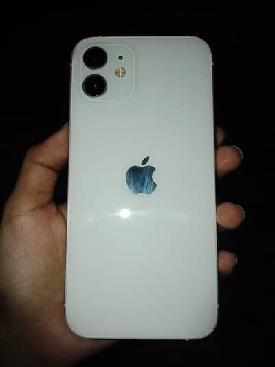 Apple iPhone 12