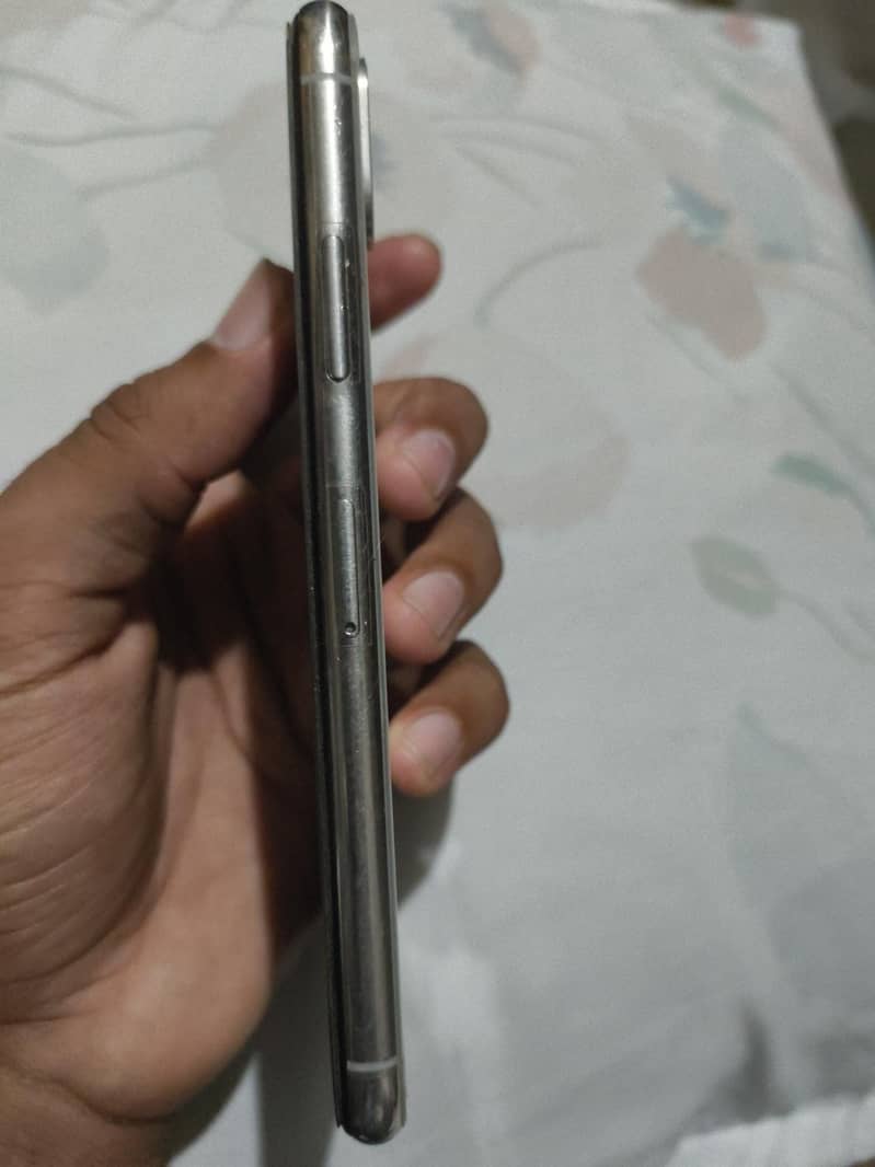 Apple iPhone X 1