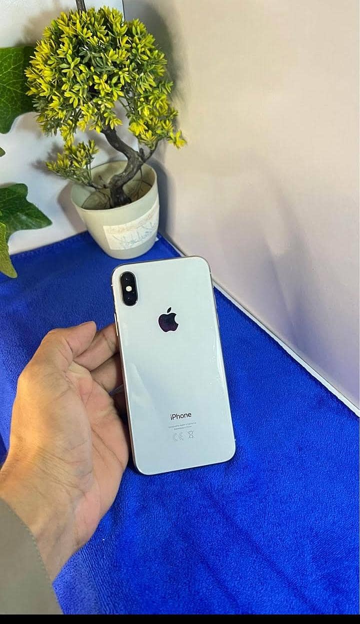Apple iPhone X 0