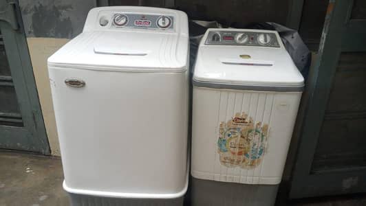 United washing and dryer machine in good condition