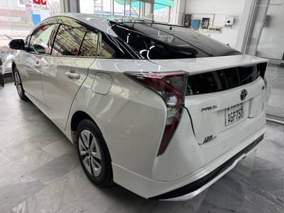 Toyota Prius 2018