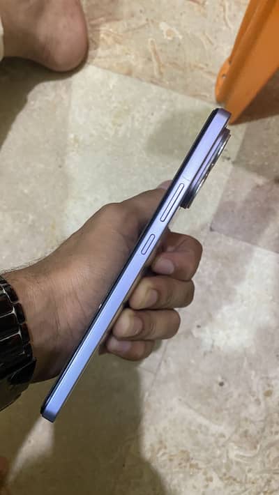 Vivo v 60