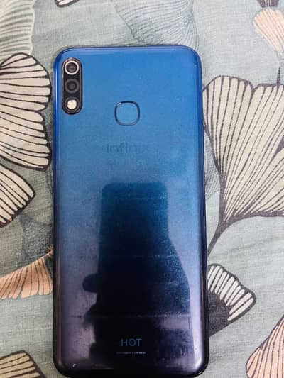 INFINIX HOT 8 LITE