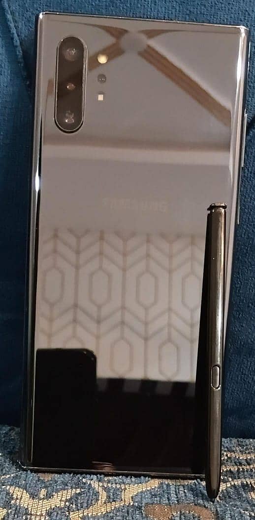 Samsung Mobile Note 10 Plus 1