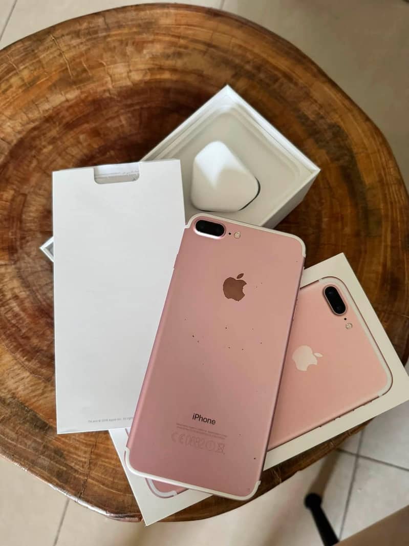 Apple iPhone 7 Plus 0