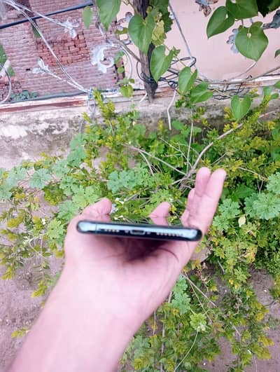 Iphone 11 pro max , PTA Approved , 256GB , Water pack