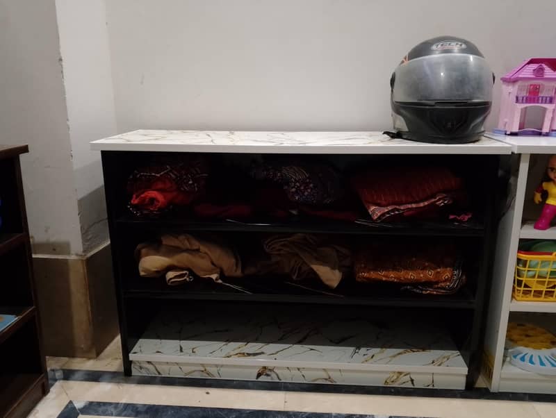 shoe rack 12