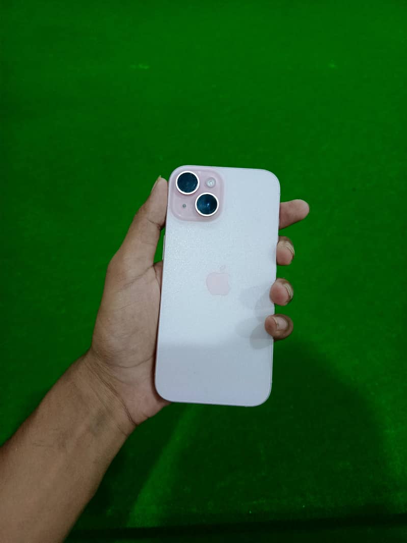Apple iPhone 15 3