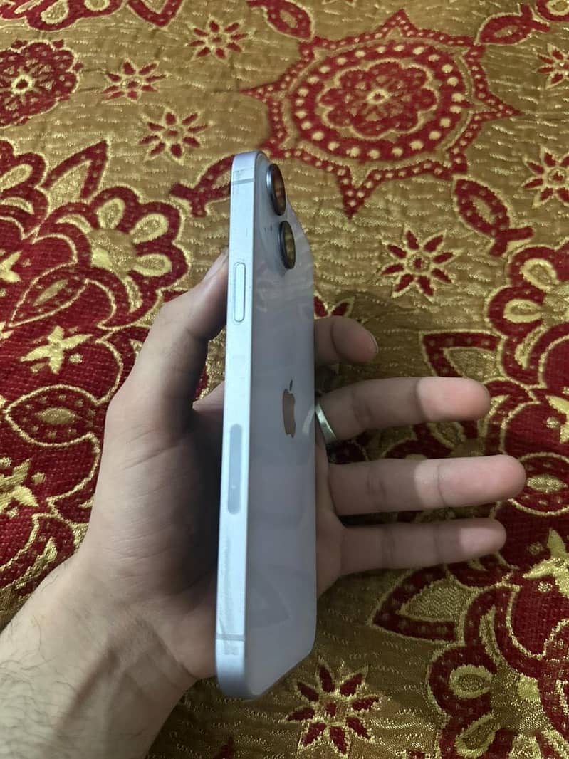 Apple iPhone 14 plus 3