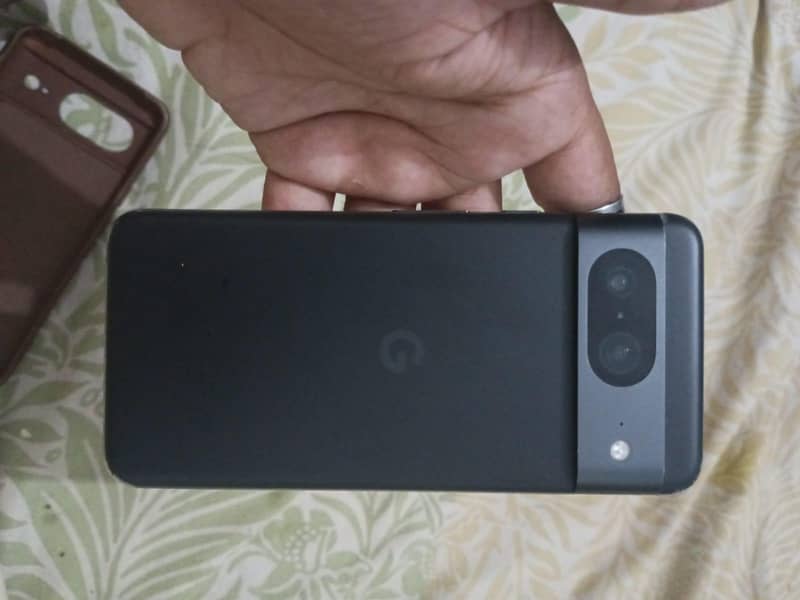 Google Pixel 8 1