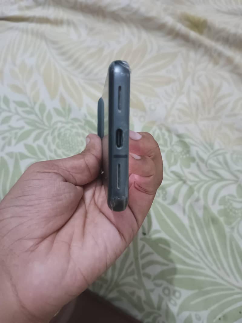 Google Pixel 8 3