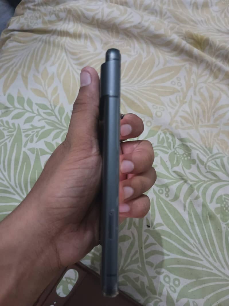Google Pixel 8 5