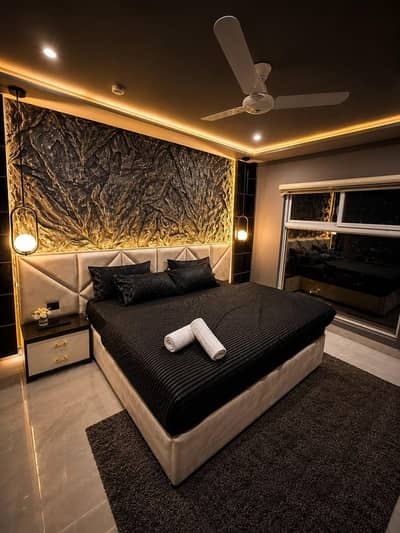 Dark theme 1 BHK/Studio Apartments Available Gulberg Parkhouse Apartments Per Day Rent