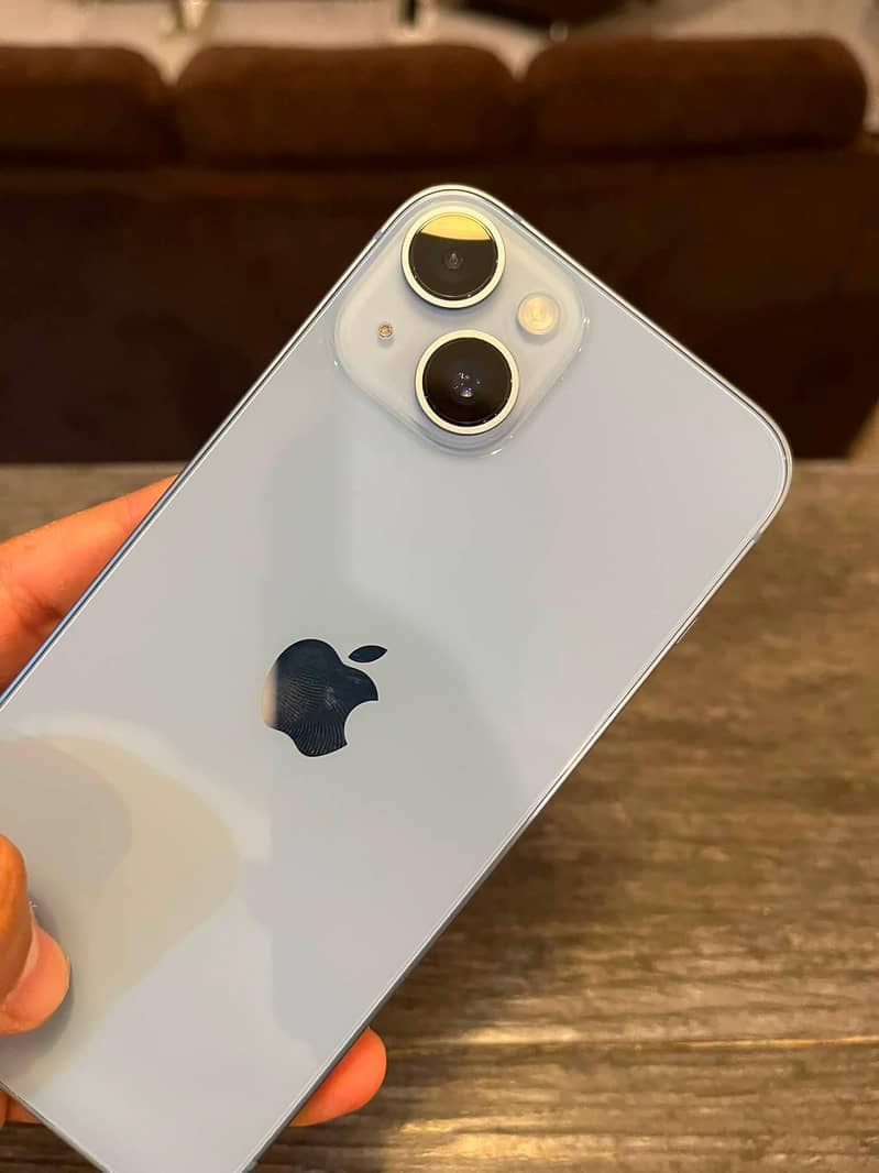 Apple iPhone 14 4