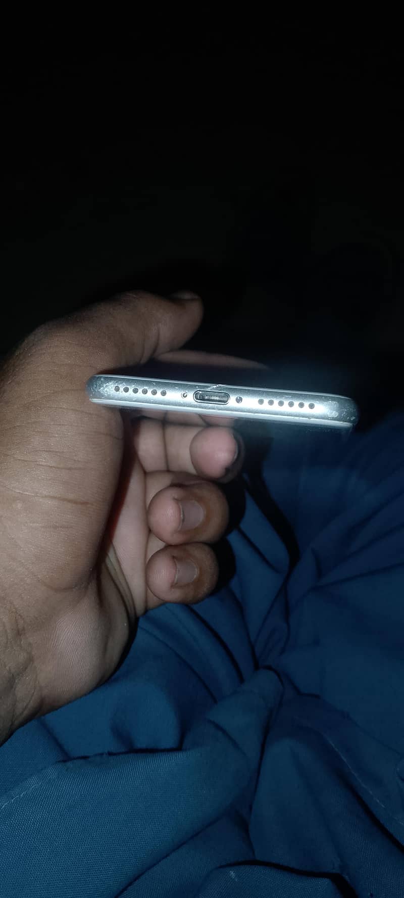 Apple iPhone 7 4