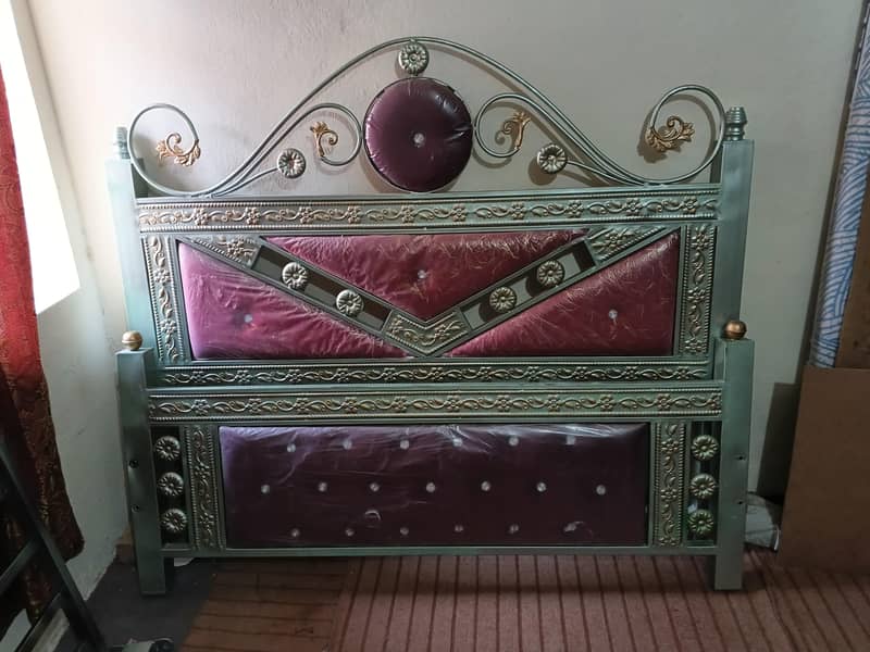 Bed Iron 0