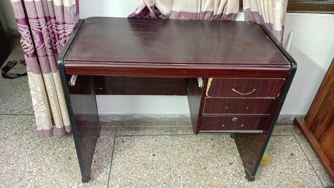 study table 3