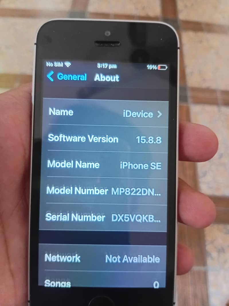 IPhone Se 2 4