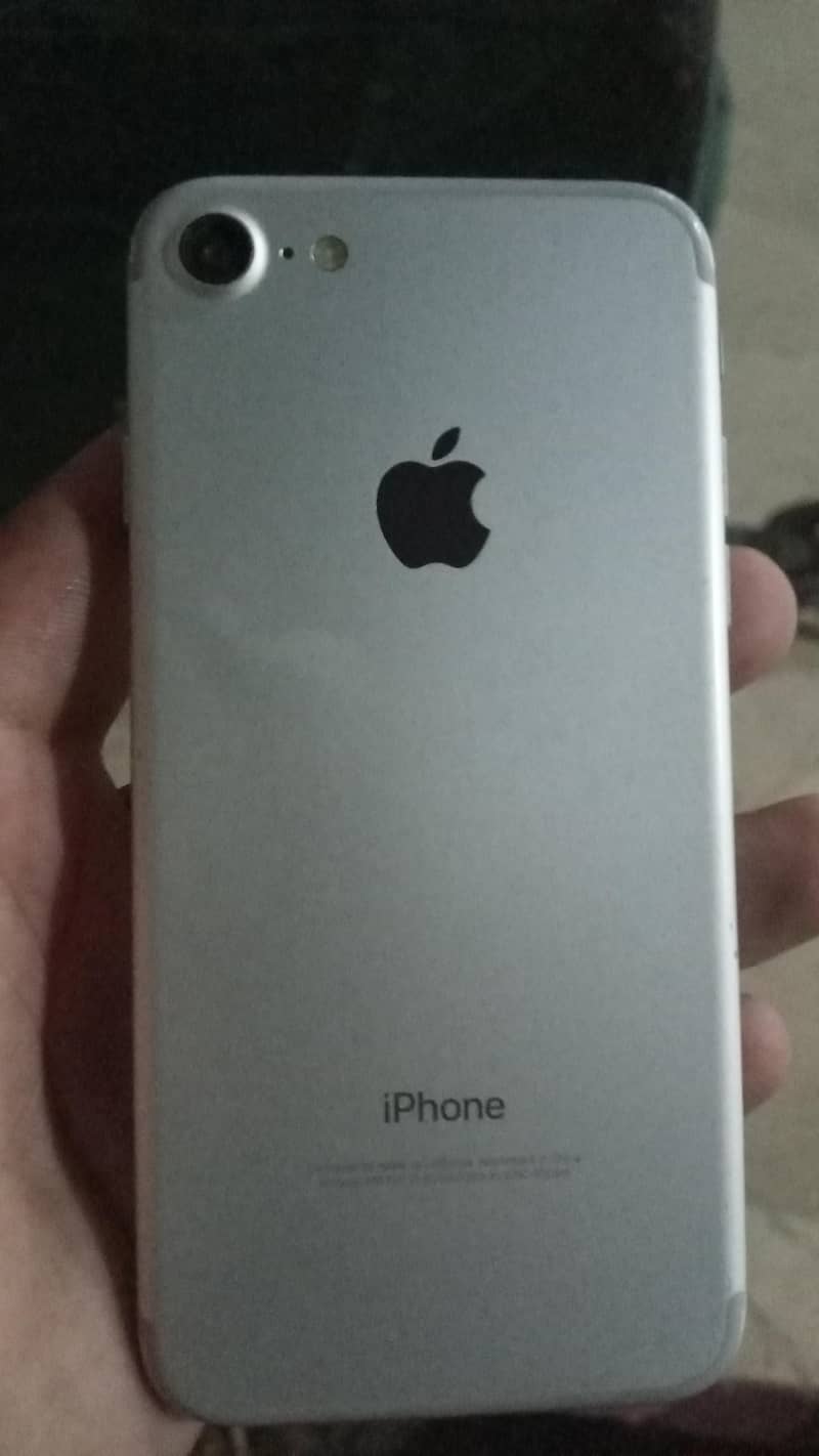 Apple iPhone 7 Plus 3