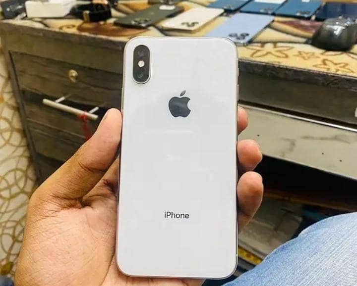 Apple iPhone X 3