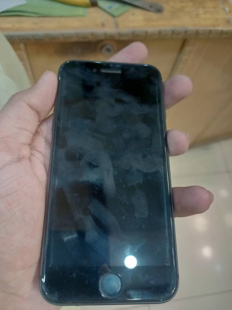 iPhone 8 1