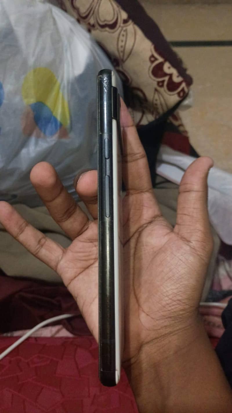 Google Pixel 6a 3