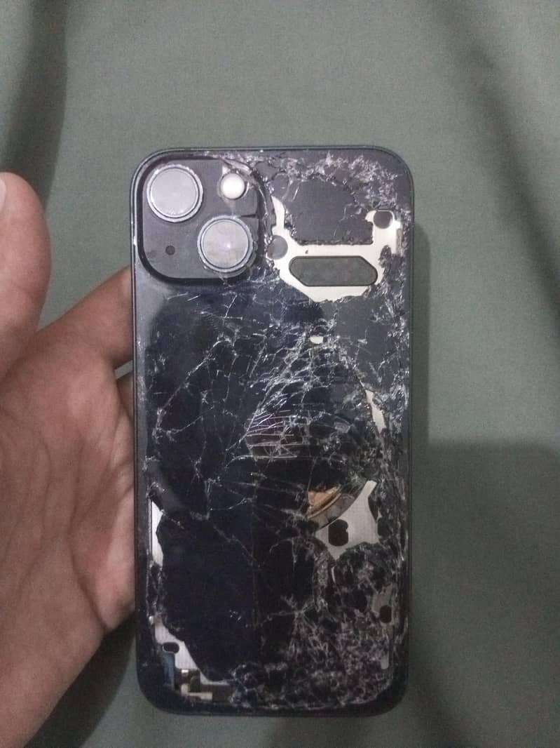 Apple iPhone 13 1
